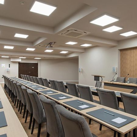 Casa Di Fiore Spa And Medical Hotel, Mineral Pools & Private Beach Kranevo Ngoại thất bức ảnh The meeting room of the European Economic and Social Committee
