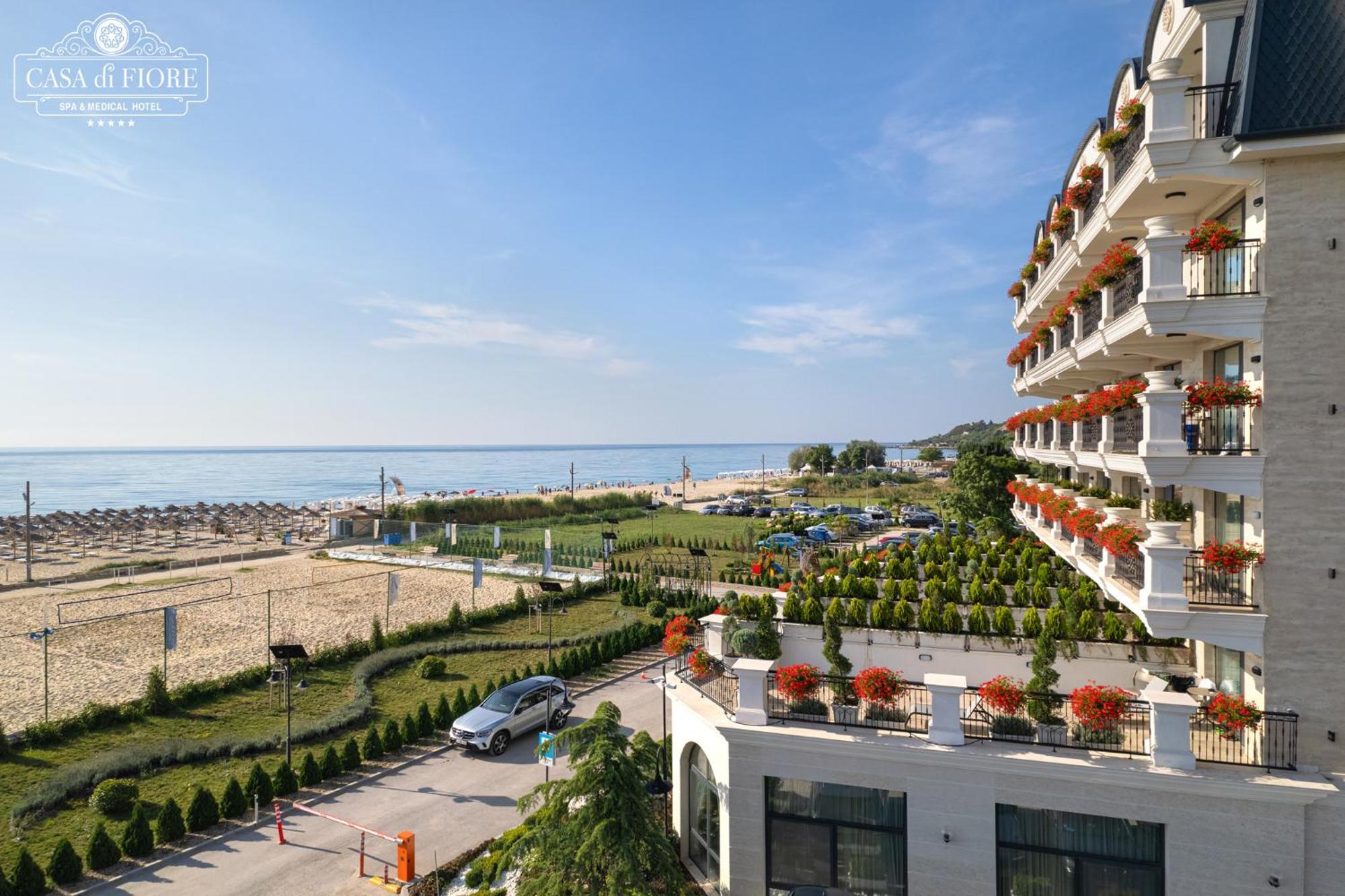 Casa Di Fiore Spa And Medical Hotel, Mineral Pools & Private Beach Kranevo Ngoại thất bức ảnh The beach at the complex