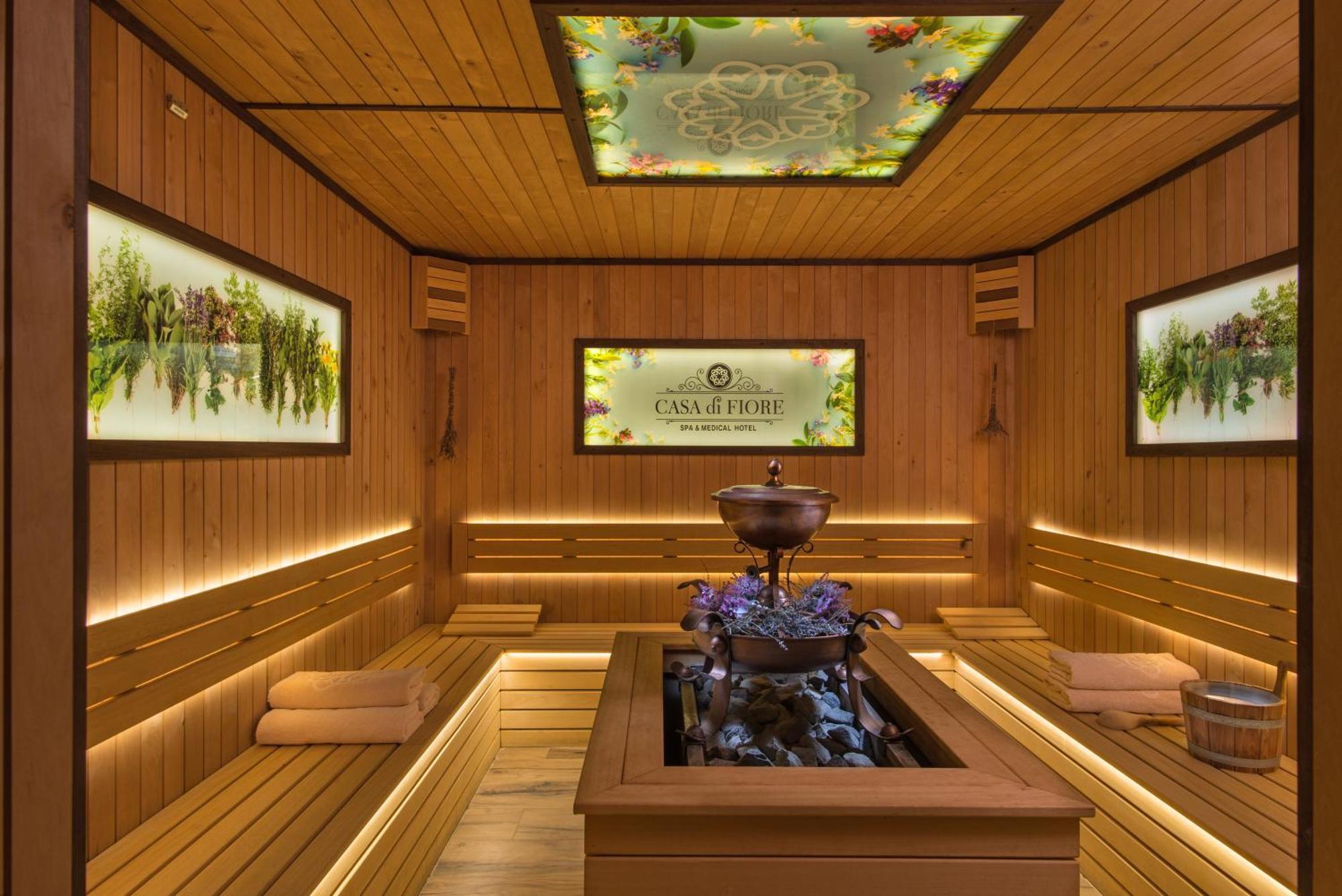 Casa Di Fiore Spa And Medical Hotel, Mineral Pools & Private Beach Kranevo Ngoại thất bức ảnh 3D rendering of a steam room